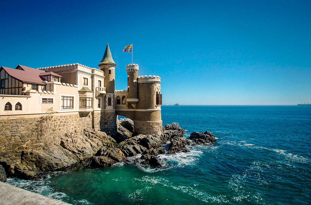 a9ae3d_98ce1ec4908a4d23ac44a72294002bca_mv2